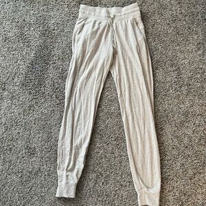 Lululemon joggers